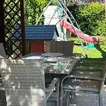 Relaxhomeholiday Vila *